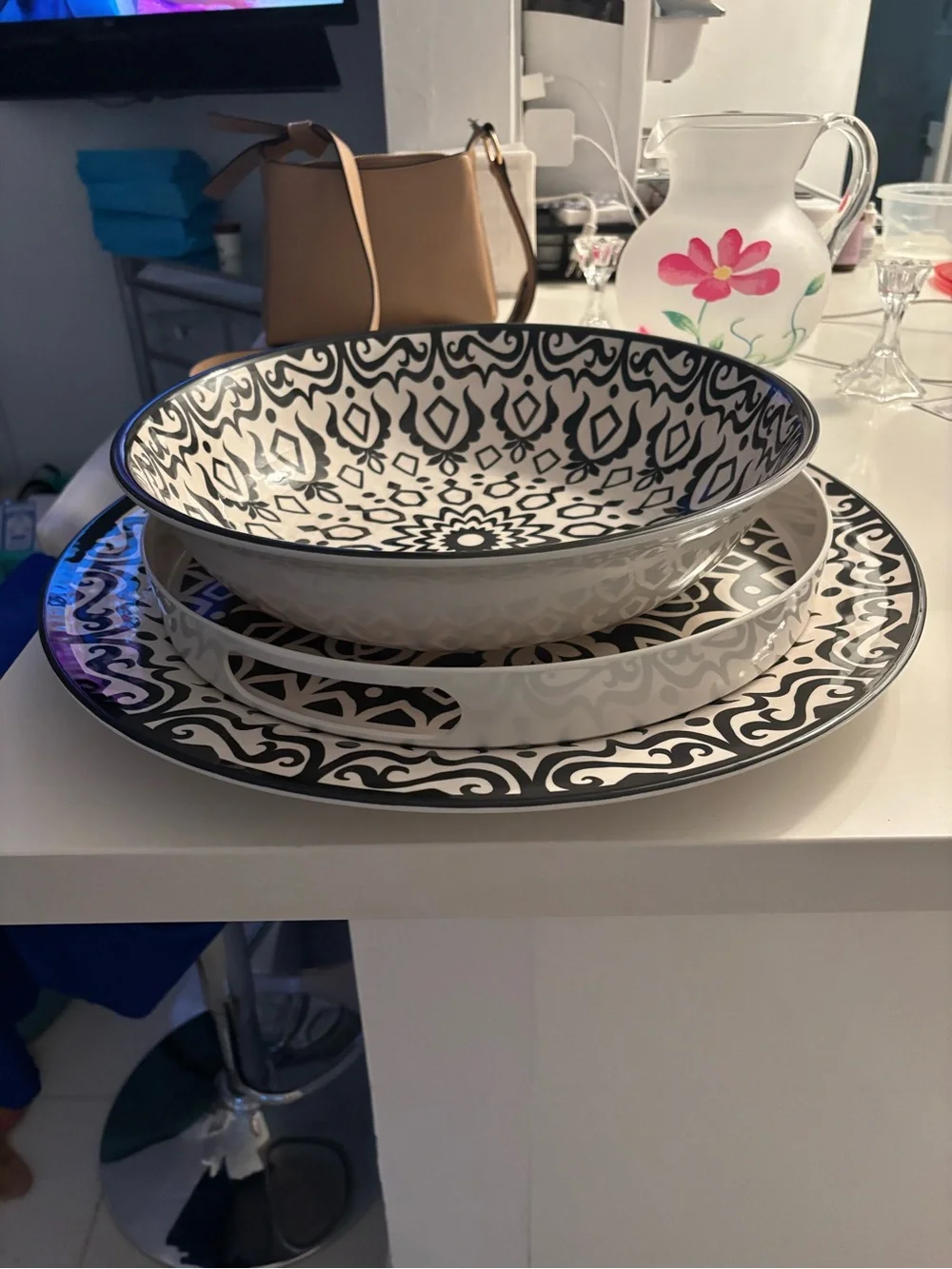Black and White Decorative plastic serving set